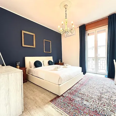 Apartment-navigli-house Of Mirrors Apartment
